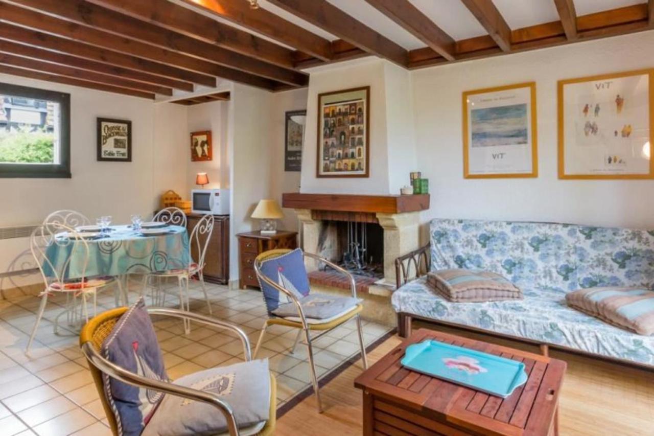 Nice House In A Residence With Swimming Pool Cabourg Eksteriør billede